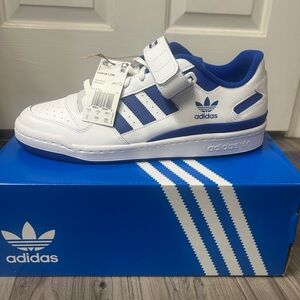Adidas Forum Low blue and white sneakers